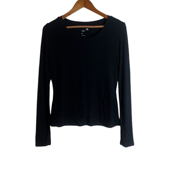 3 for $30! Gap fit black long sleeve ribbed shirt - Picture 1 of 6